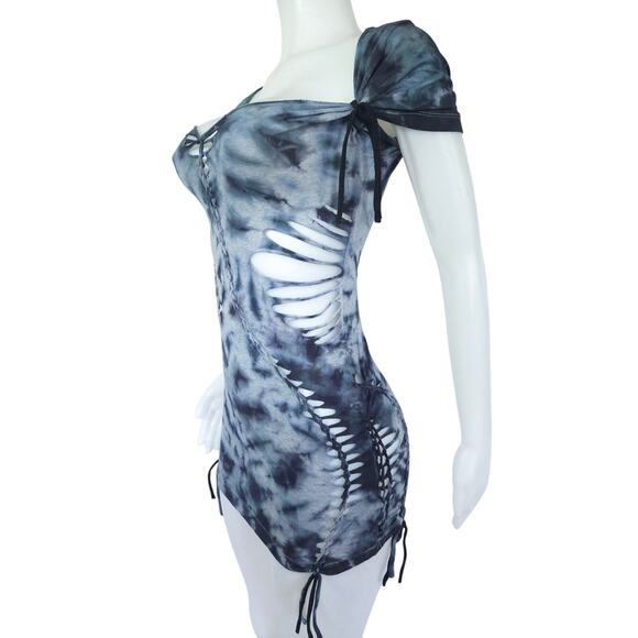 TEMPTRESS COLLECTION - LARGE - Moonlit Waves Tie-Dyed Dress- Perfect for clubs - Picture 3 of 7